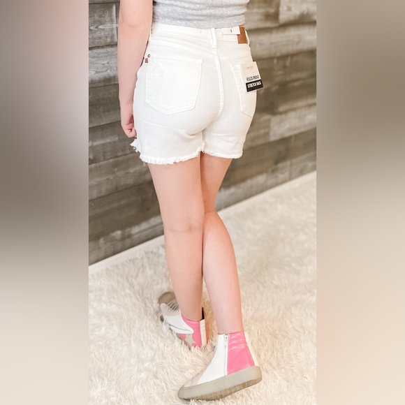 NEW! judy blue rigid magic high waist destroyed white denim shorts JB150264 WHT - Picture 9 of 11